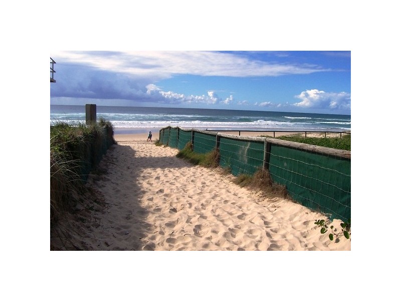 39 Old Burleigh Road, Surfers Paradise QLD 4217