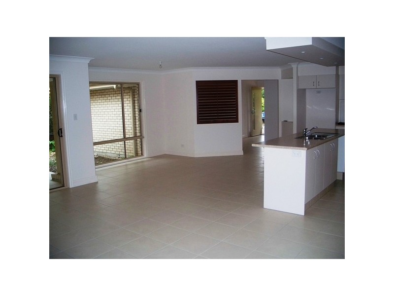 11 Rosalie Crt, Gaven QLD 4211