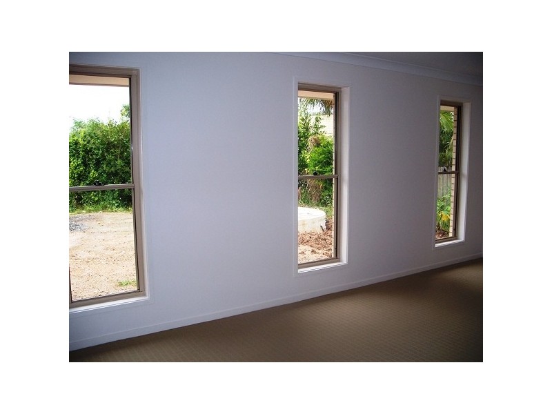 11 Rosalie Crt, Gaven QLD 4211