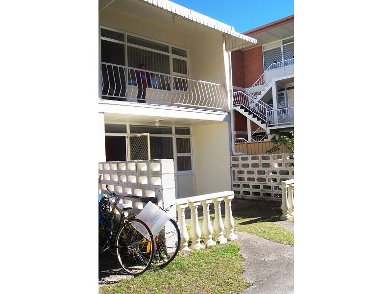 30 Leonard Ave, Surfers Paradise QLD 4217