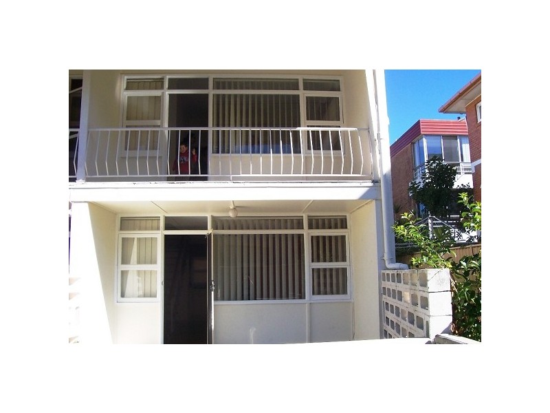 30 Leonard Ave, Surfers Paradise QLD 4217