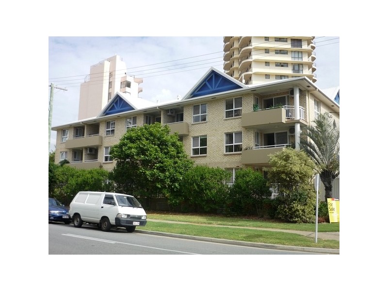 43 Cypress Avenue, Surfers Paradise QLD 4217