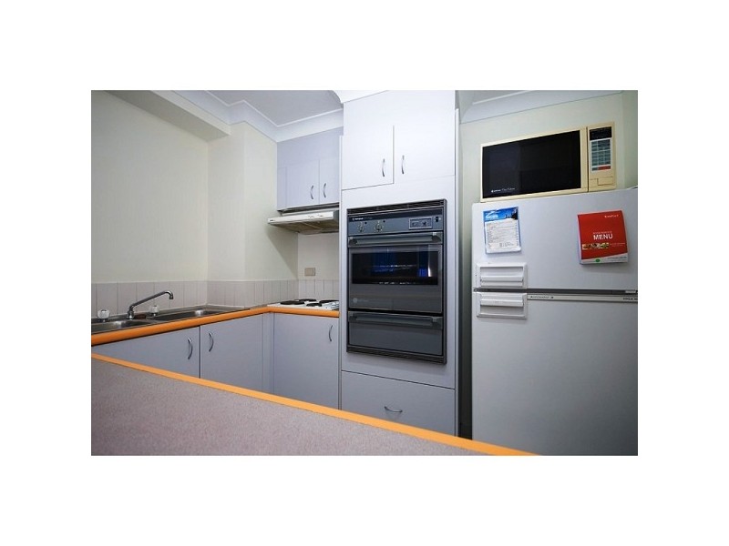 70 Remembrance Dr SURFERS PLAZA, Surfers Paradise QLD 4217