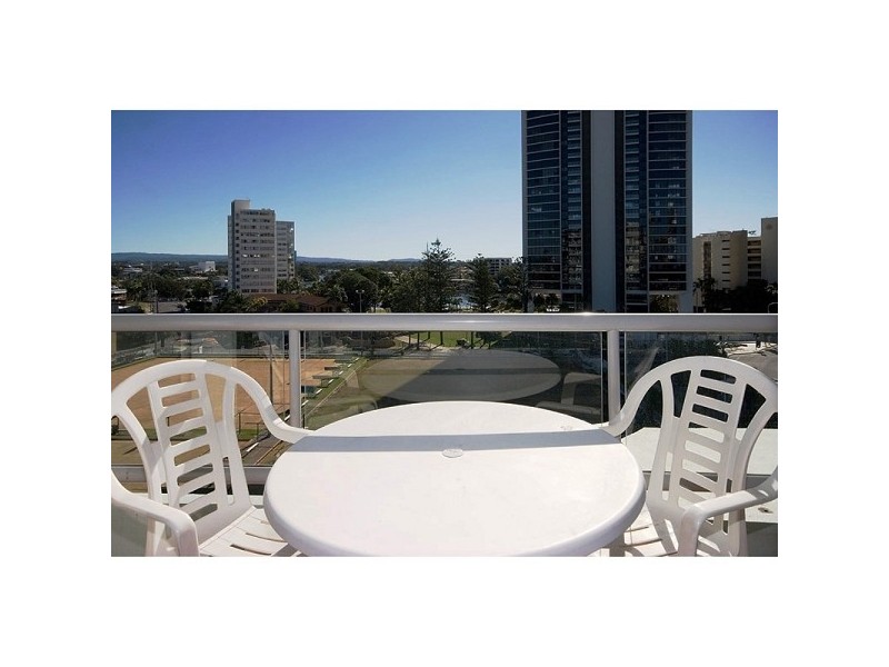 70 Remembrance Dr SURFERS PLAZA, Surfers Paradise QLD 4217