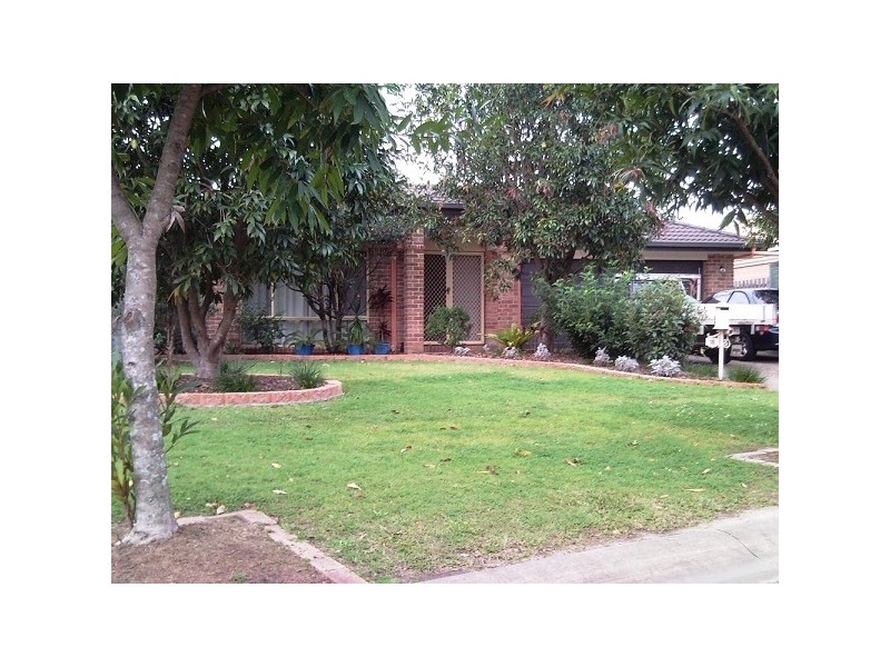 18 Daryl Drive, Varsity Lakes QLD 4227