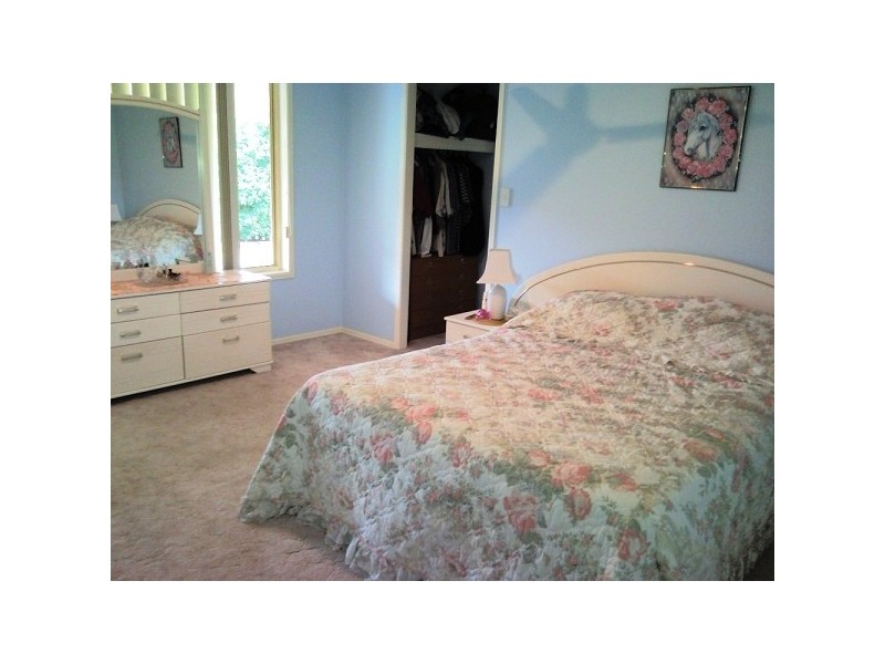 18 Daryl Drive, Varsity Lakes QLD 4227