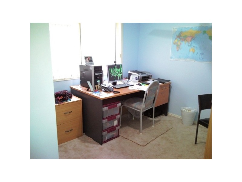 18 Daryl Drive, Varsity Lakes QLD 4227