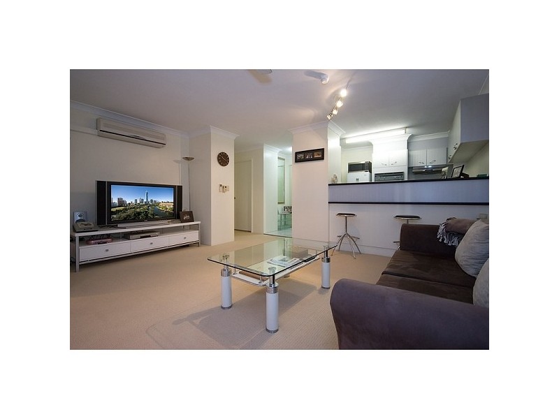 70 Remembrance Drive, Surfers Paradise QLD 4217