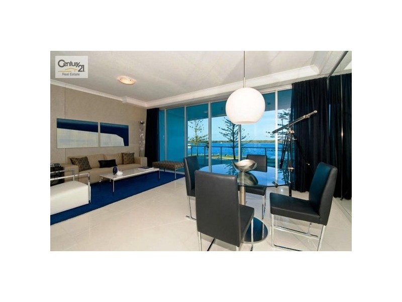 430 Marine Parade, Biggera Waters QLD 4216