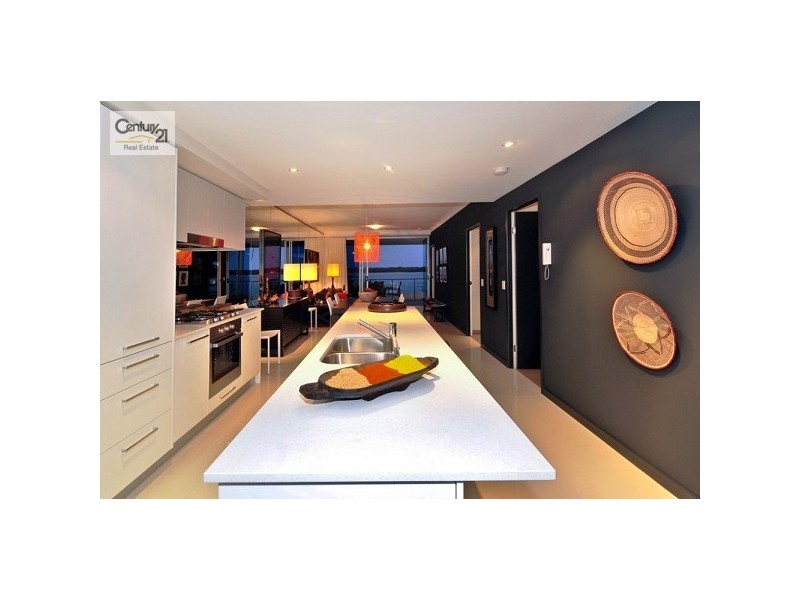 430 Marine Parade, Biggera Waters QLD 4216