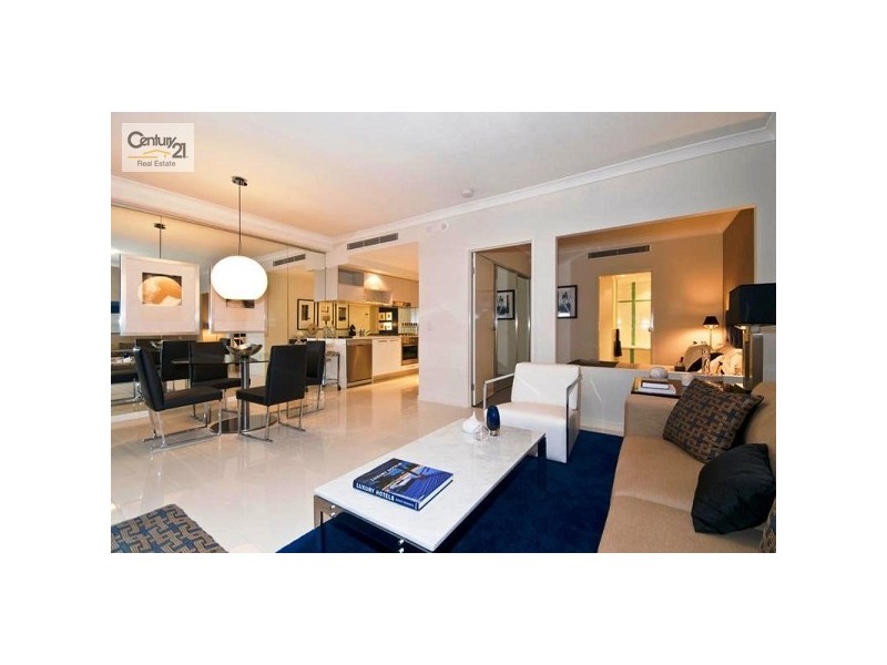 430 Marine Parade, Biggera Waters QLD 4216