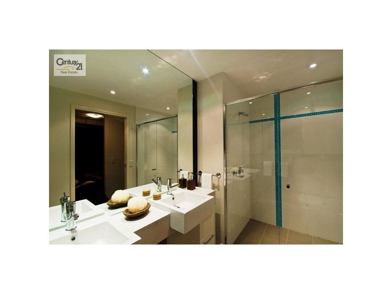 430 Marine Parade, Biggera Waters QLD 4216