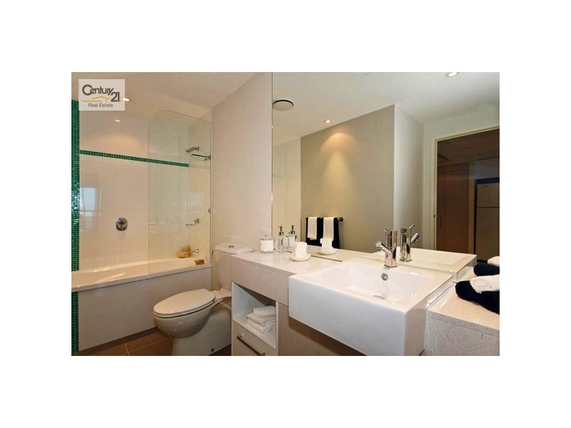 430 Marine Parade, Biggera Waters QLD 4216