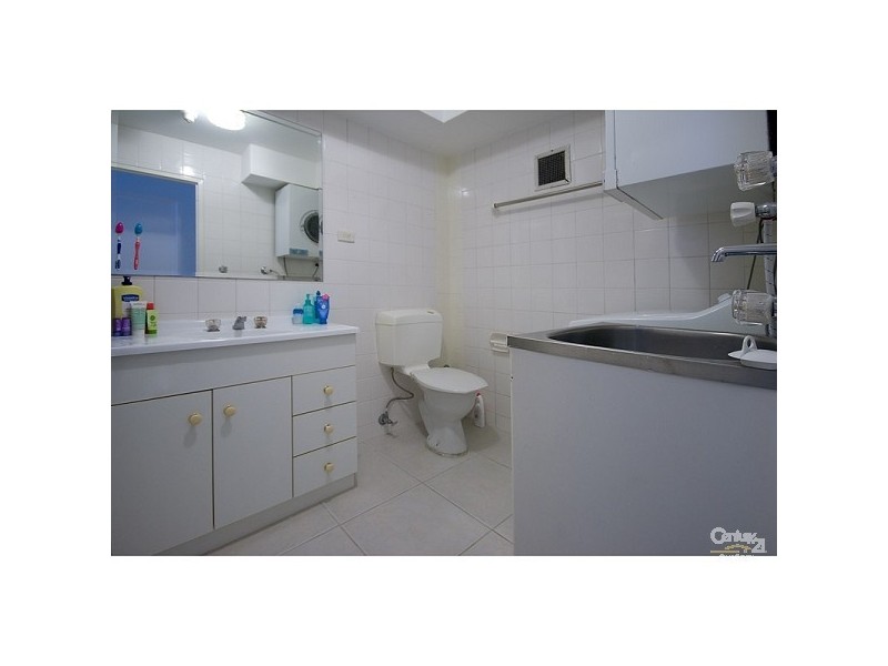 2 Riverview Pde, Condor, Surfers Paradise QLD 4217