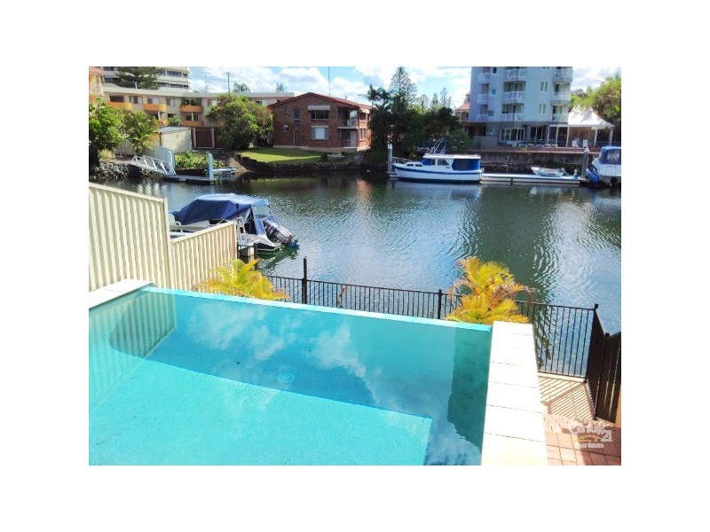 21 Paradise Island, Surfers Paradise QLD 4217