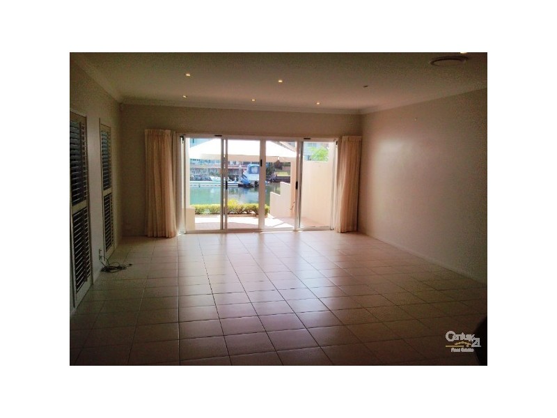 21 Paradise Island, Surfers Paradise QLD 4217