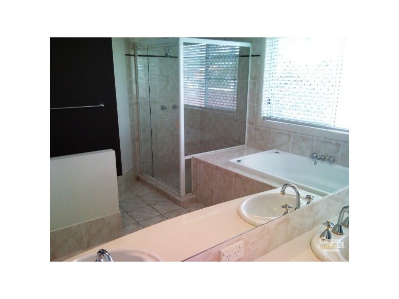 21 Paradise Island, Surfers Paradise QLD 4217