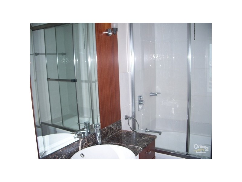 23 Ferny Avenue CHEVRON RENAISSANCE, Surfers Paradise QLD 4217