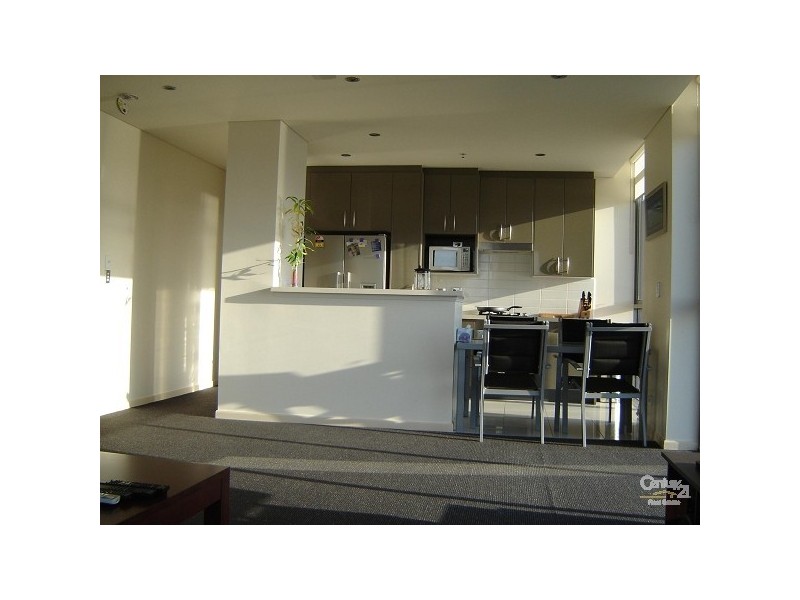 18 Cypress Ave, Surfers Paradise QLD 4217