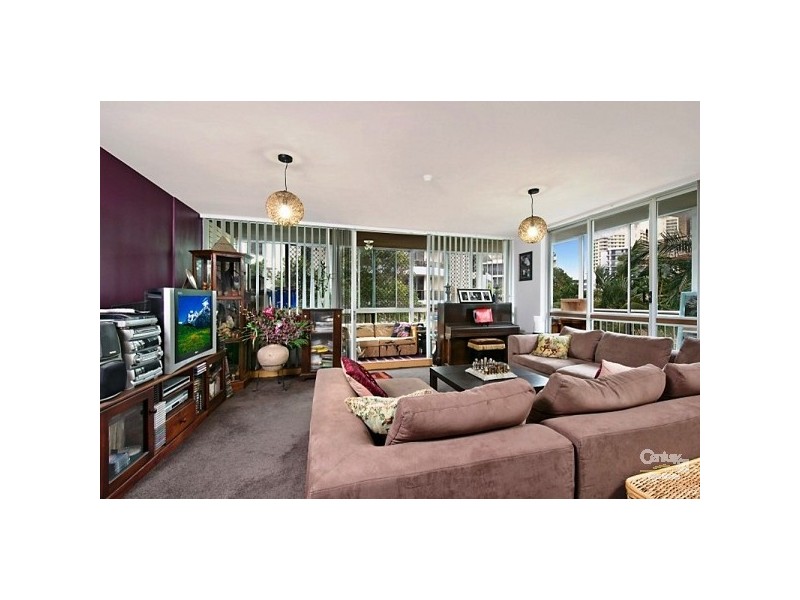 18 Queen Street, Southport QLD 4215