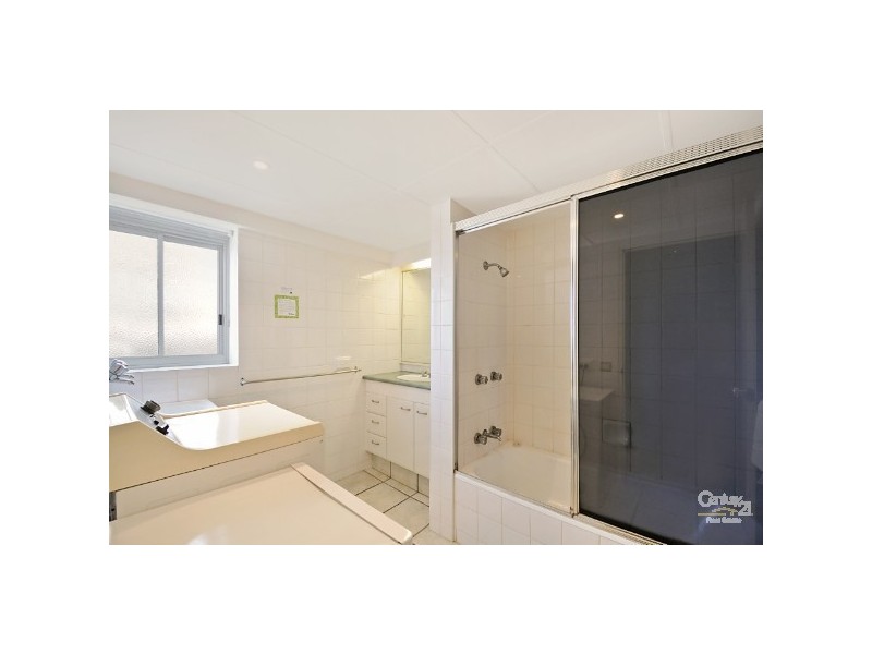 154 The Esplanade, Surfers Paradise QLD 4217