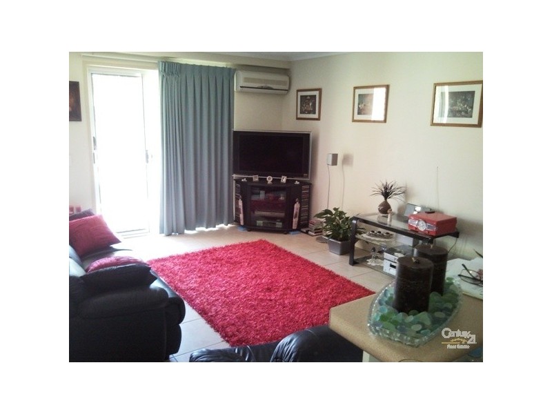 30 Dalpura Street, Chevron Island QLD 4217