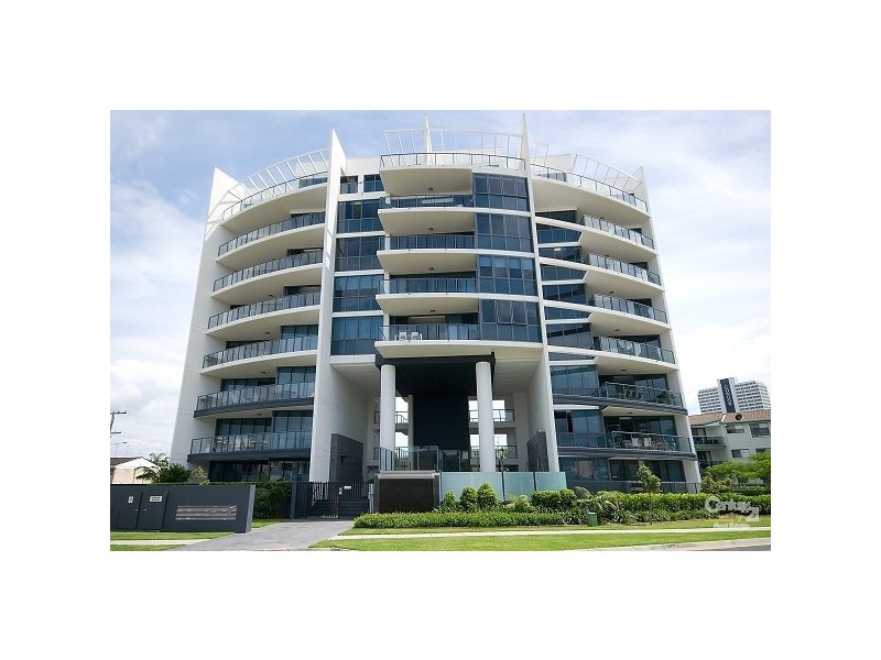 . Surfers Paradise, Chevron Island QLD 4217