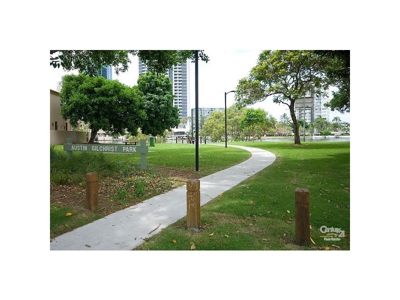 . Surfers Paradise, Chevron Island QLD 4217