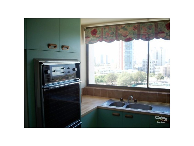 10 Marine Pde, Southport QLD 4215