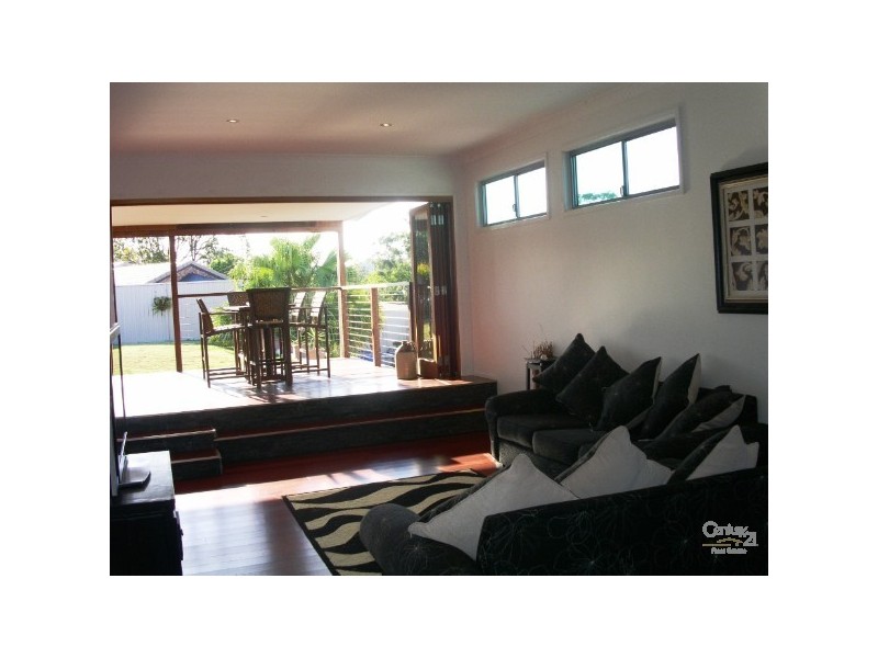 6 Tibor Court, Ashmore QLD 4214