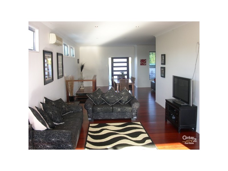 6 Tibor Court, Ashmore QLD 4214