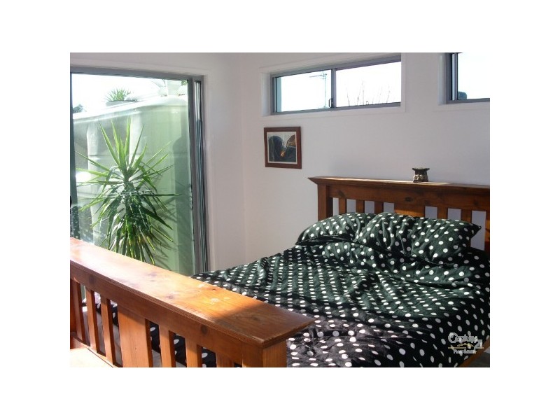 6 Tibor Court, Ashmore QLD 4214