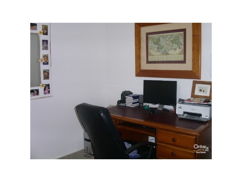 6 Tibor Court, Ashmore QLD 4214