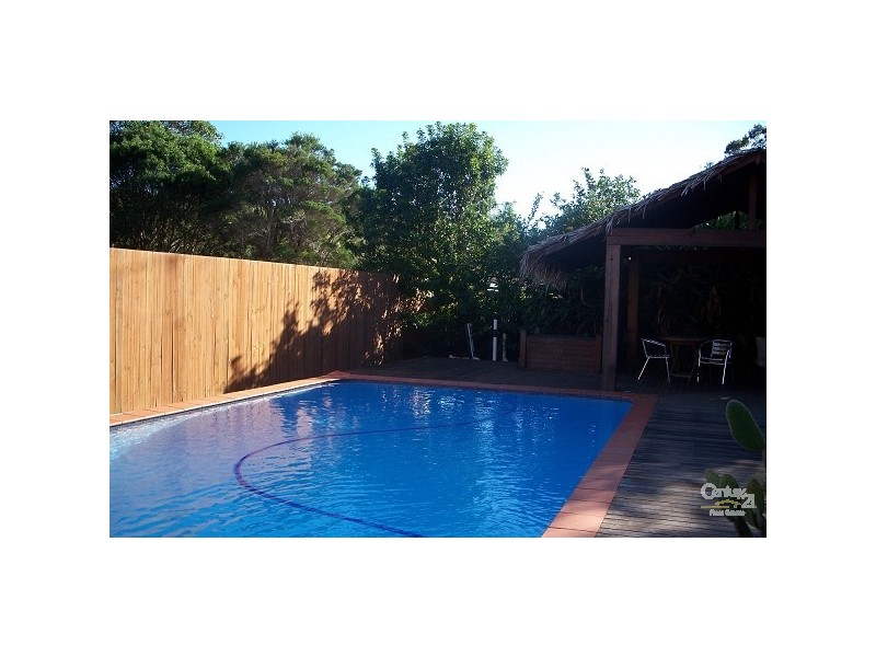 11 Birtwistle Street, Southport QLD 4215