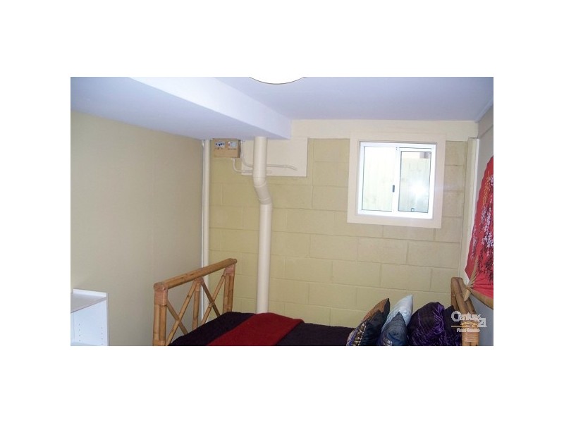 11 Birtwistle Street, Southport QLD 4215