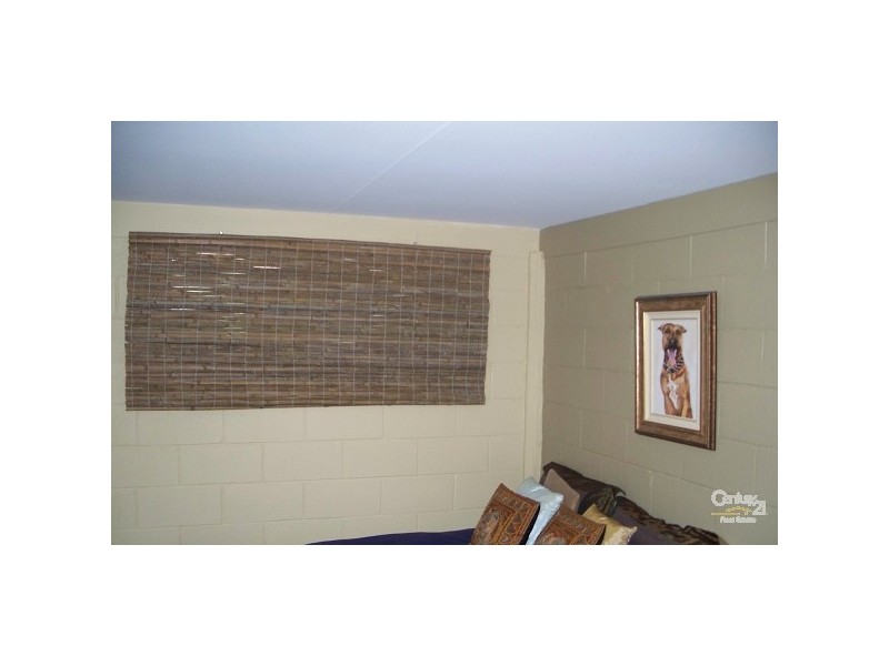 11 Birtwistle Street, Southport QLD 4215