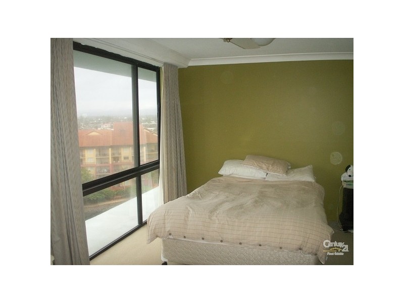 70 Remembrance Dr Surfers Plaza, Surfers Paradise QLD 4217