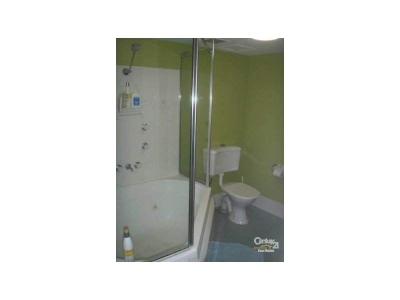 70 Remembrance Dr Surfers Plaza, Surfers Paradise QLD 4217