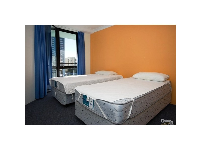 70 Remembrance Dr Surfers Plaza, Surfers Paradise QLD 4217