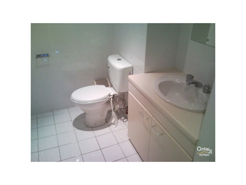 67 Ferny Ave CENTREPOINT, Surfers Paradise QLD 4217