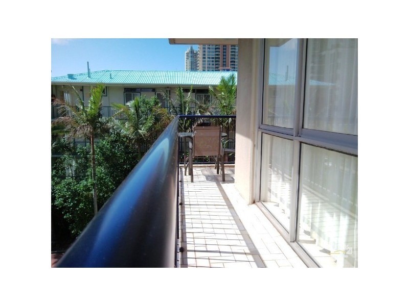 67 Ferny Ave CENTREPOINT, Surfers Paradise QLD 4217