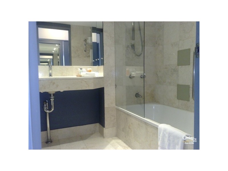 22 VIEW AVE, Surfers Paradise QLD 4217