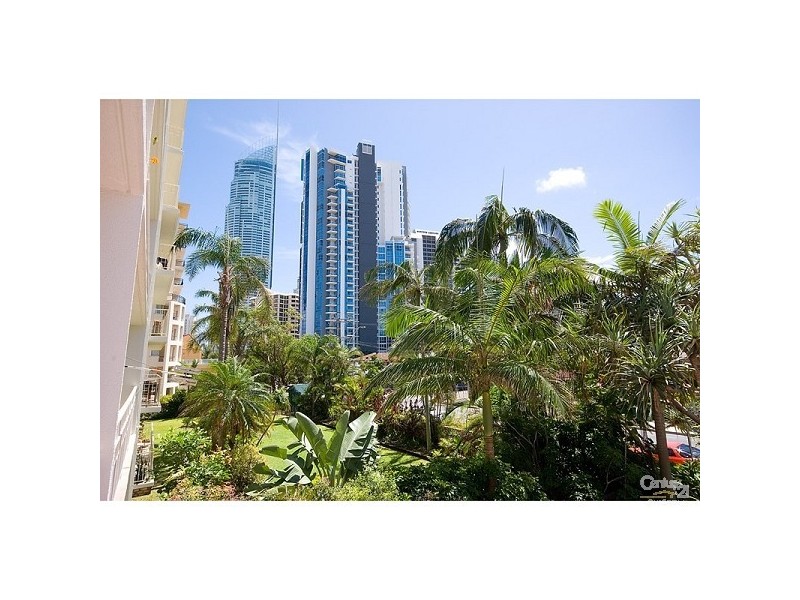 33 Thornton St, Surfers Paradise QLD 4217