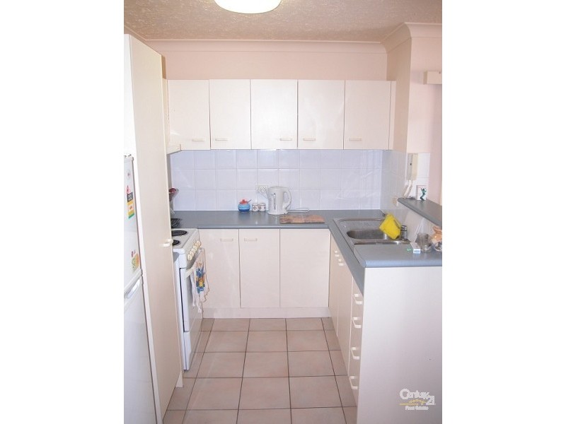 11 Taylor St, Biggera Waters QLD 4216