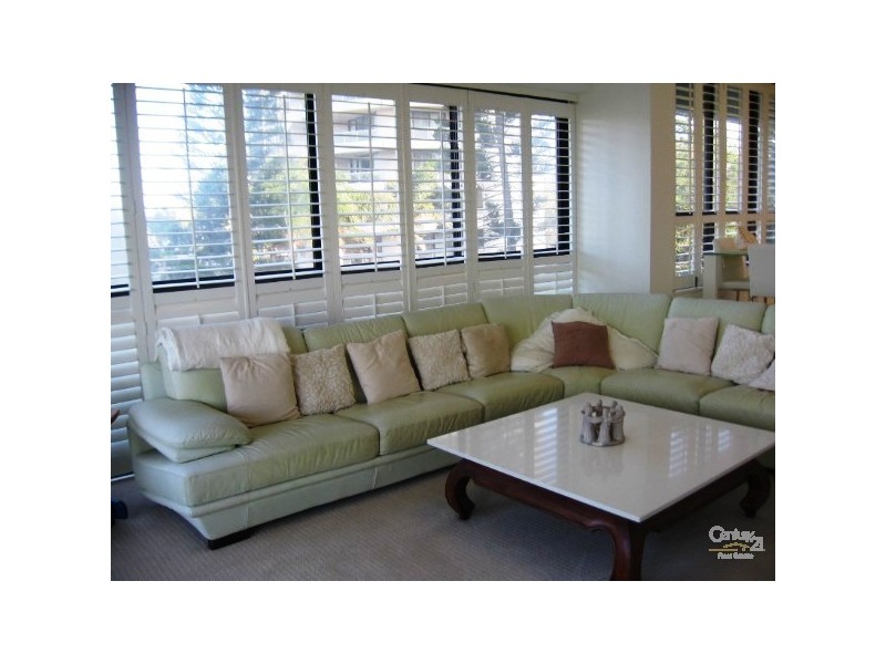 14 Macarthur Parade, Main Beach QLD 4217