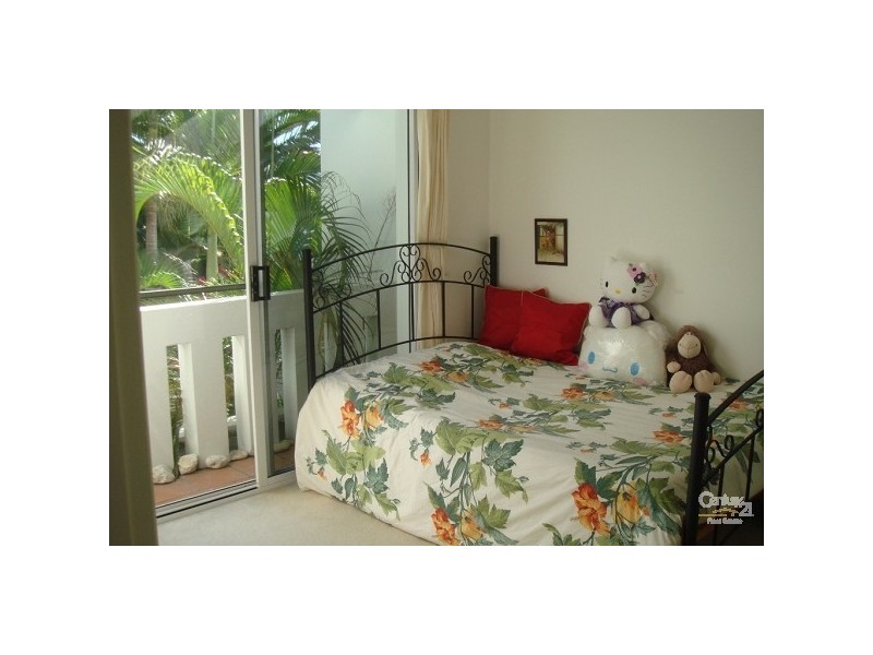 100 Cotlew Street East Adelphi Springs Aegean, Southport QLD 4215