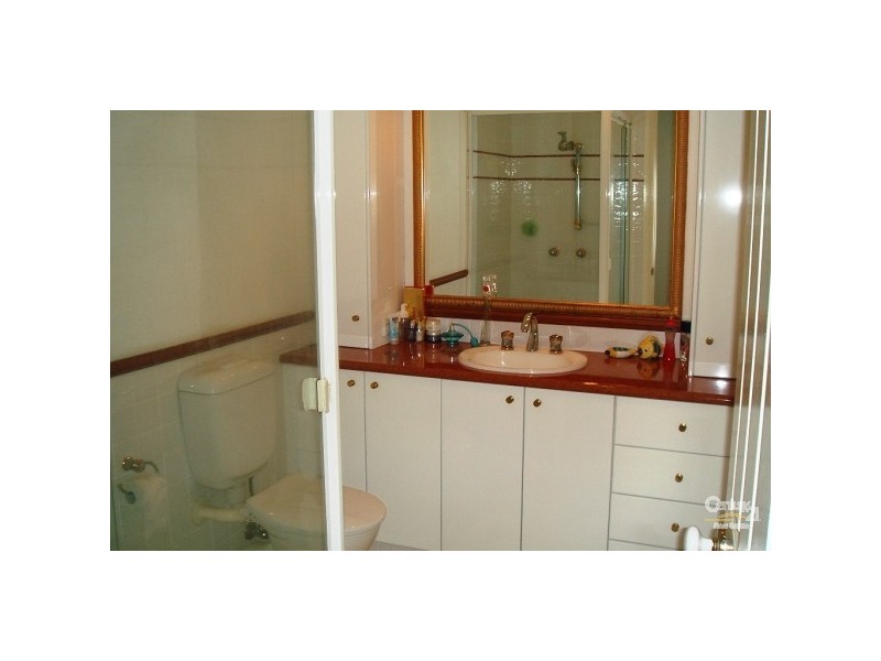 100 Cotlew Street East Adelphi Springs Aegean, Southport QLD 4215