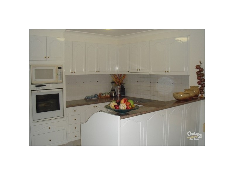 100 Cotlew Street East Adelphi Springs Aegean, Southport QLD 4215