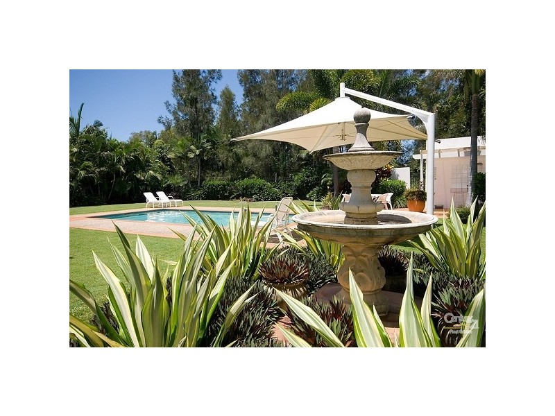 100 Cotlew Street East Adelphi Springs Aegean, Southport QLD 4215