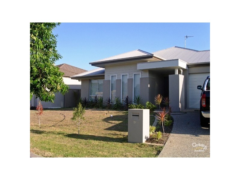 27 RHODIUM CRESCENT, Hope Island QLD 4212